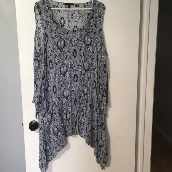 Dress - Picture 5 of 5